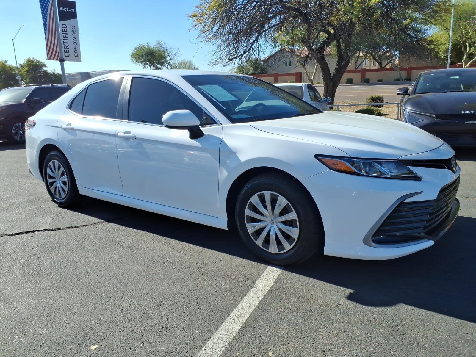 2023 Toyota Camry Hybrid LE