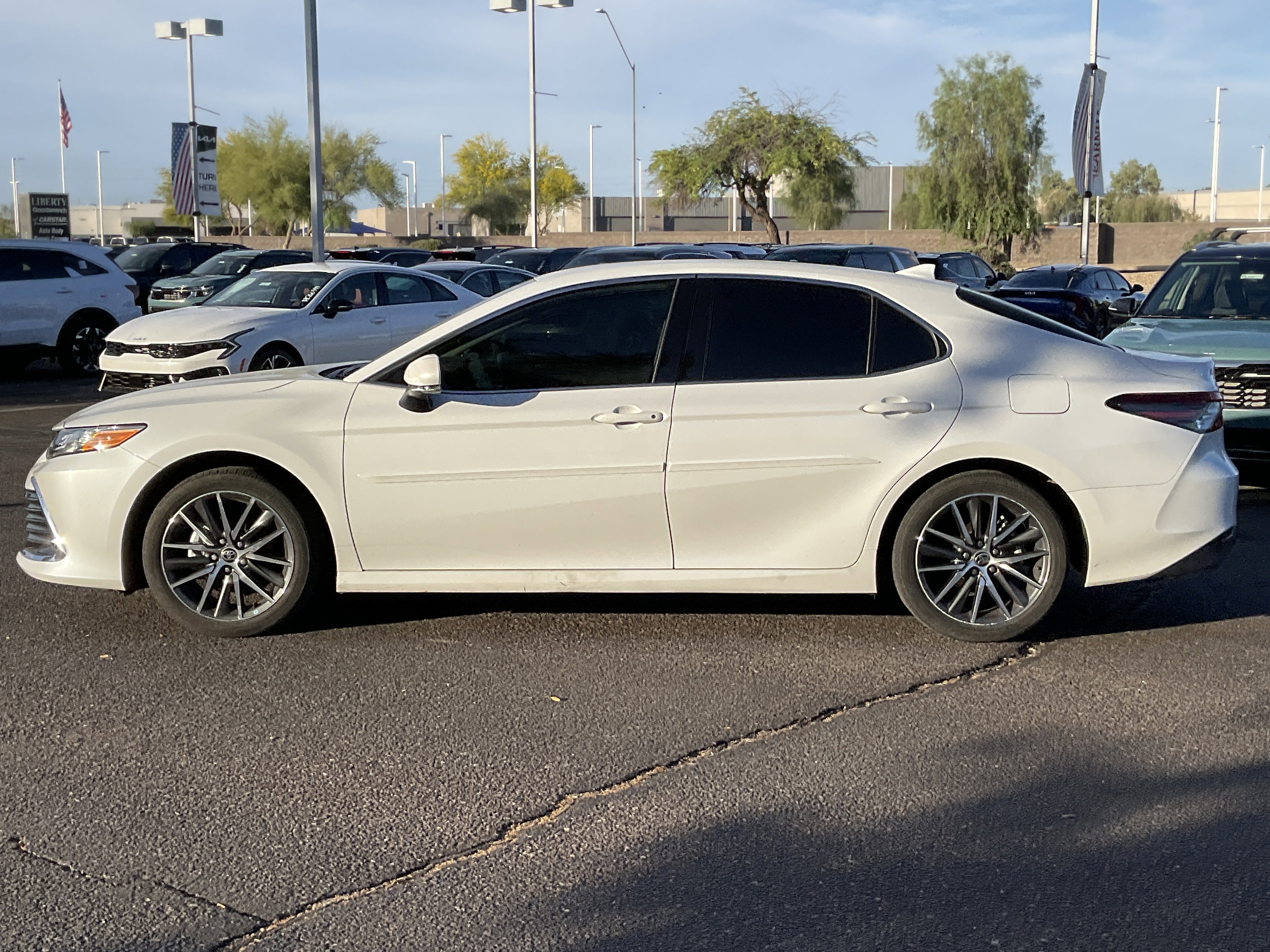 2023 Toyota Camry Hybrid XLE**1 OWNER CLN CF**