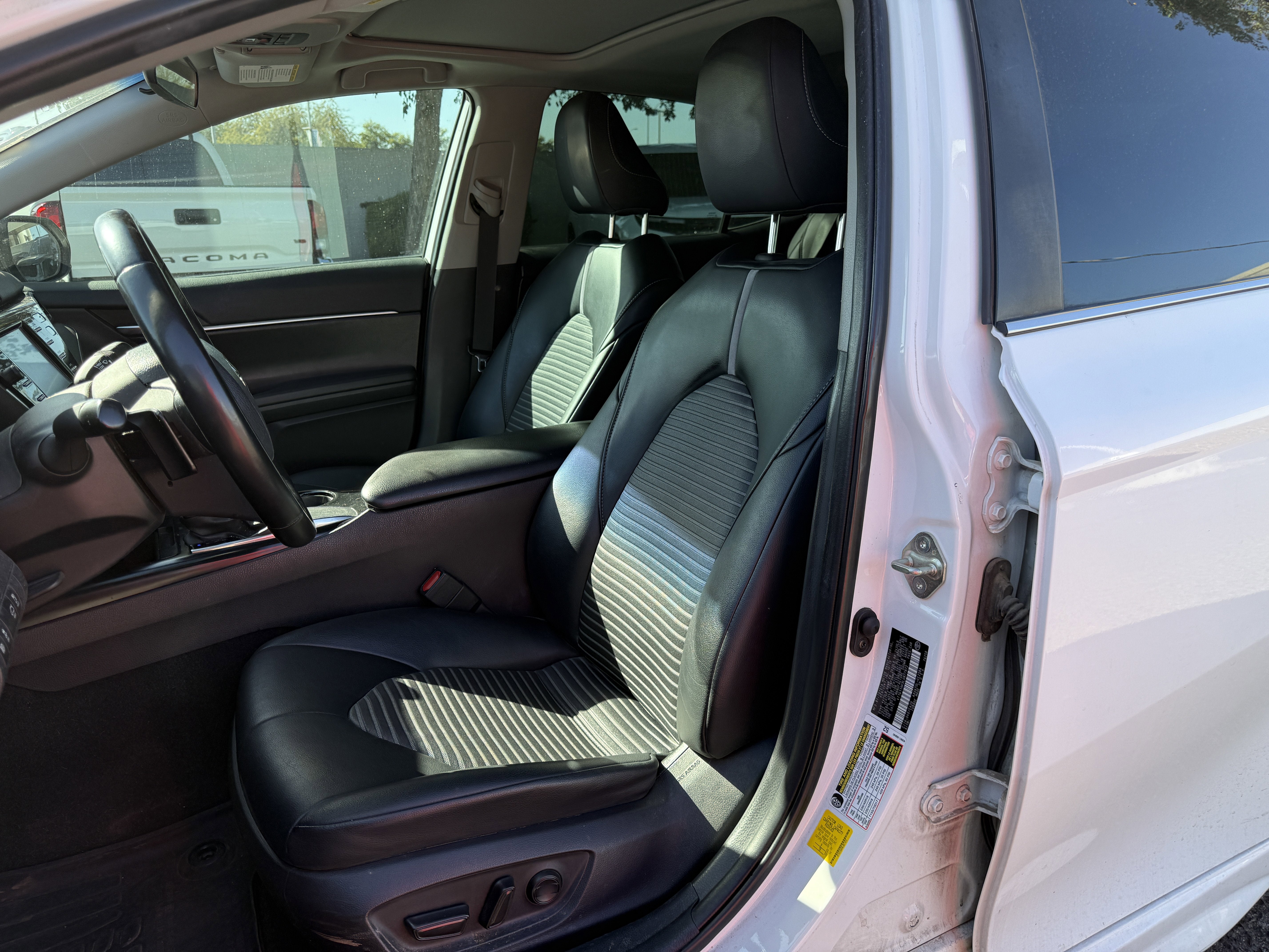 2020 Toyota Camry SE* CLEAN CARFAX