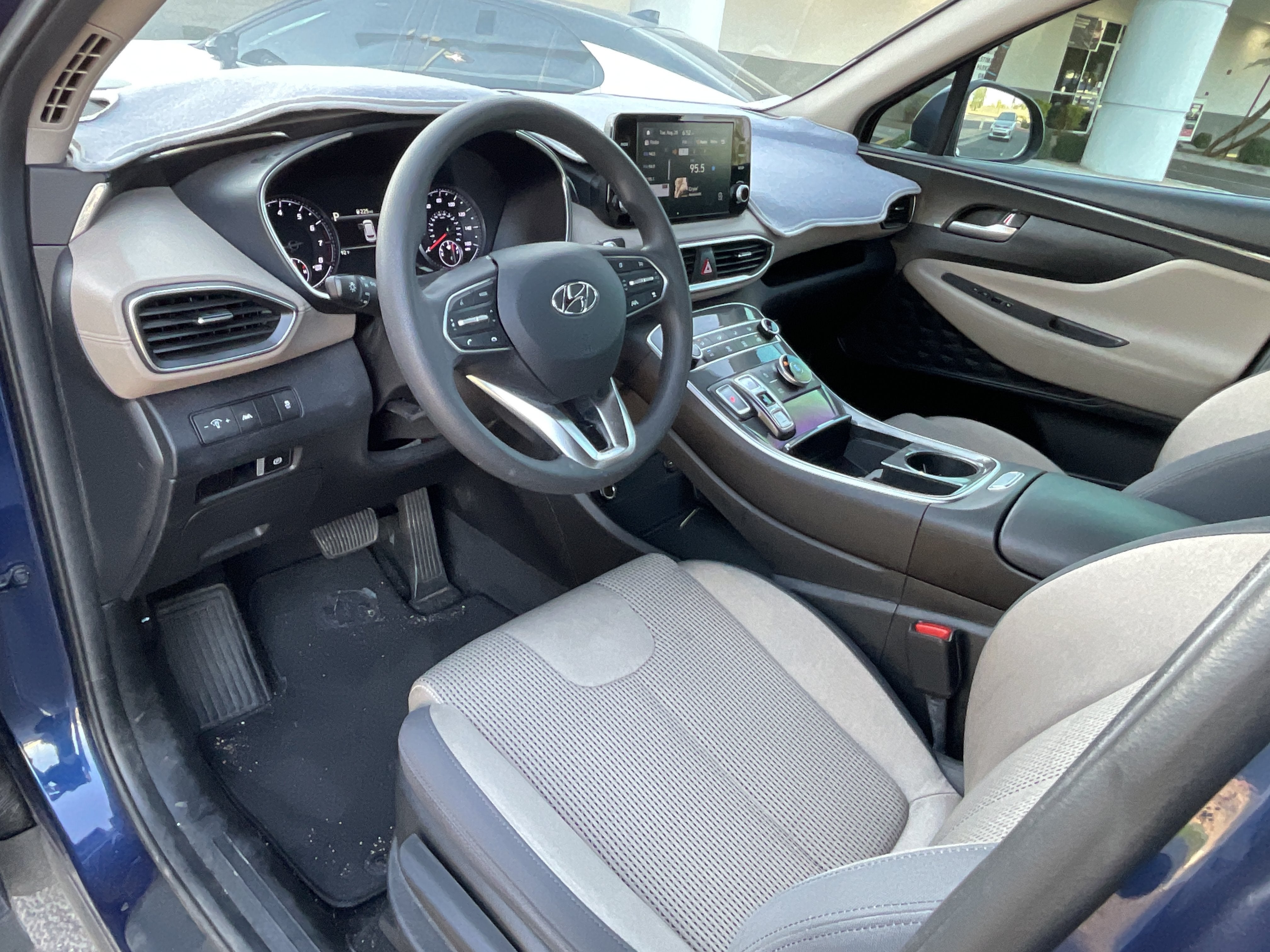2022 Hyundai Santa Fe SE