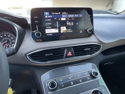 2022 Hyundai Santa Fe SE