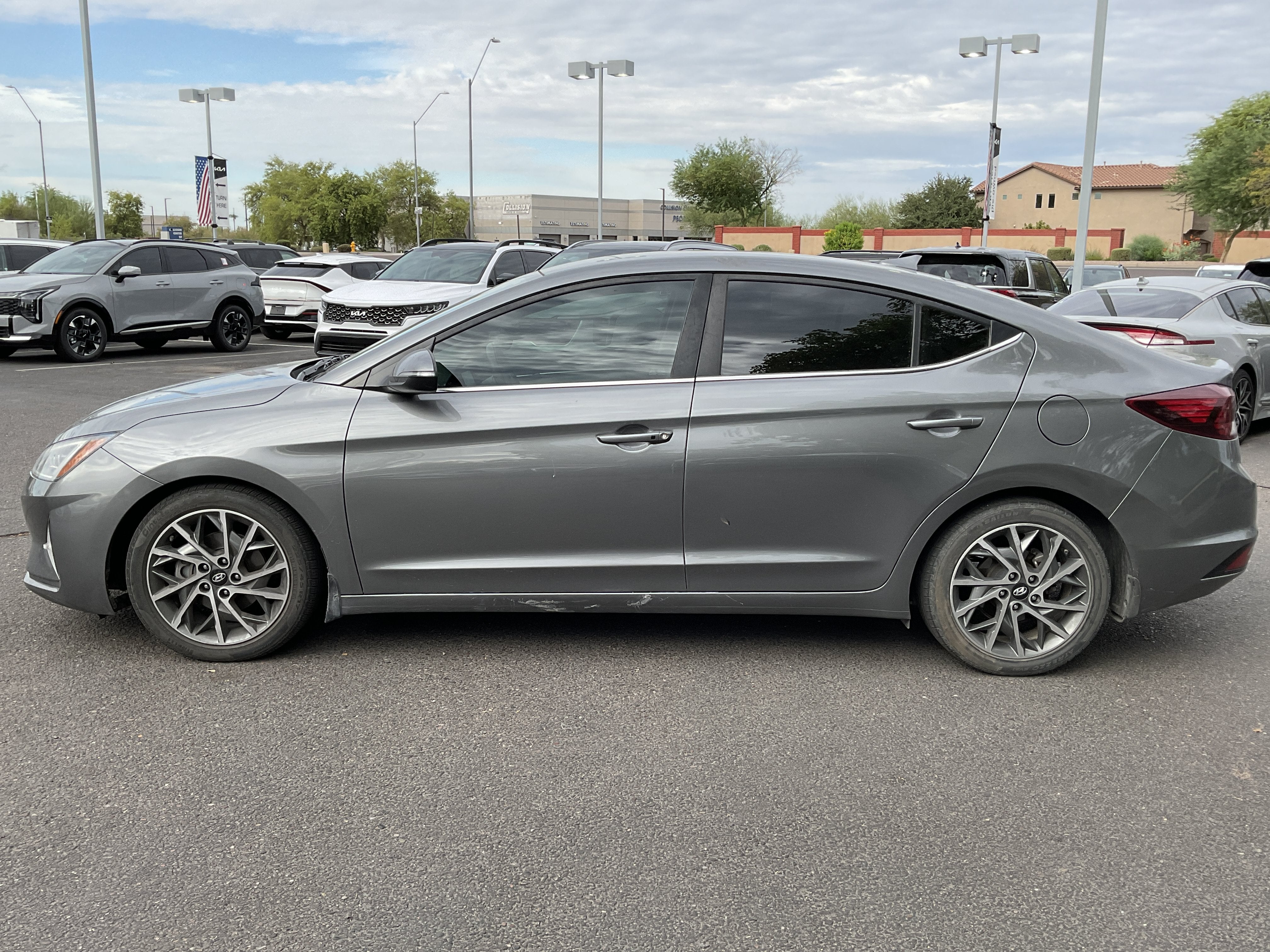 2020 Hyundai Elantra Limited