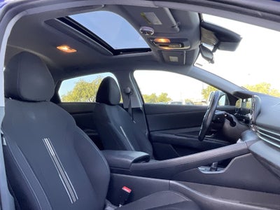2022 Hyundai Elantra SEL