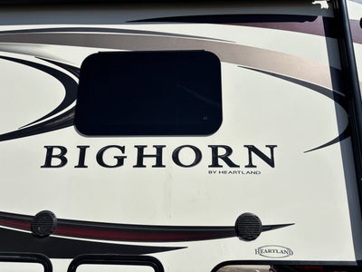 2019 HEARTLAND BIGHORN 3160EL LOADED