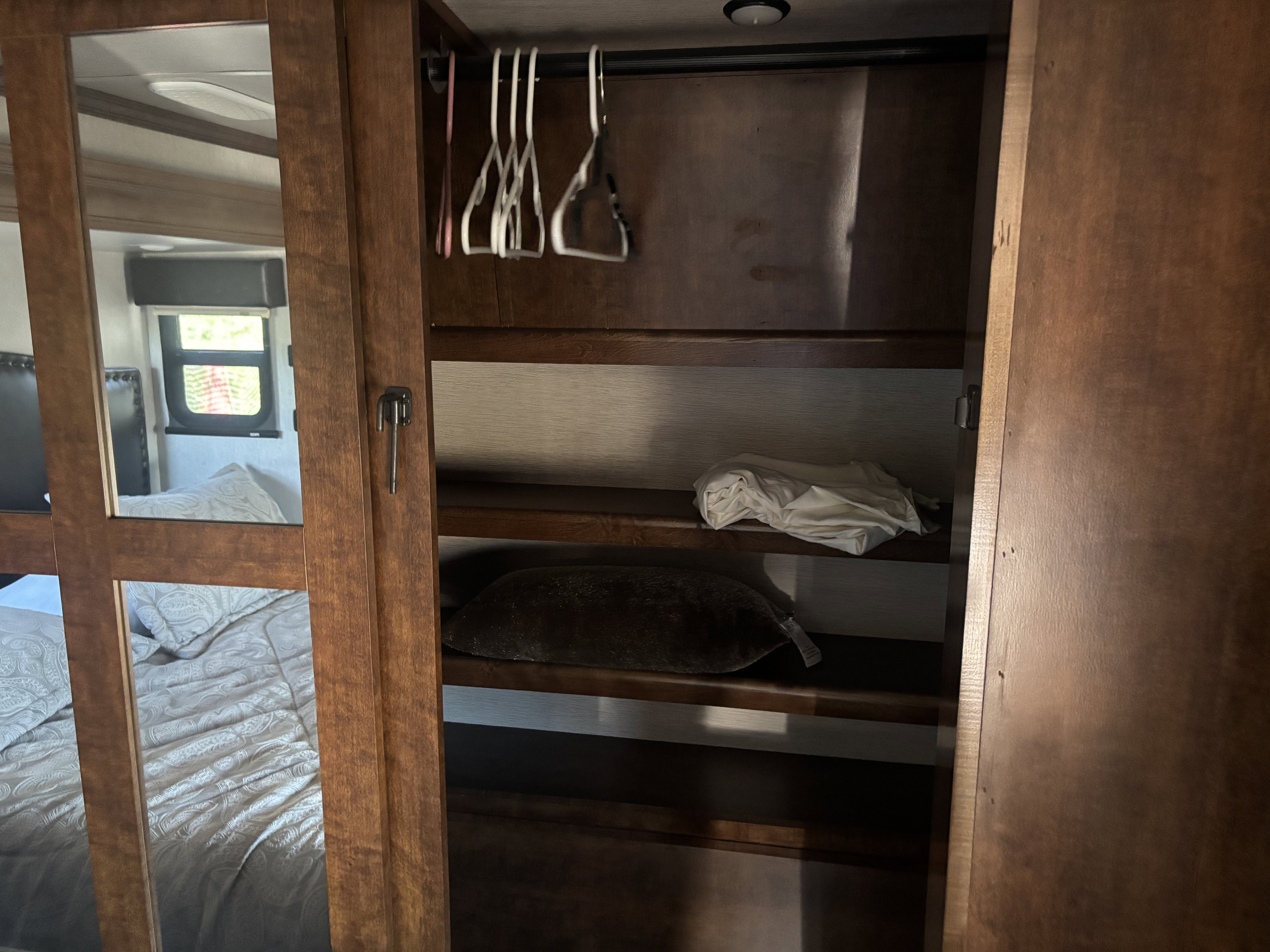 2019 HEARTLAND BIGHORN 3160EL LOADED