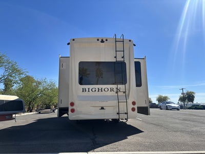 2019 HEARTLAND BIGHORN 3160EL LOADED