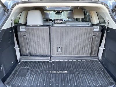 2021 Toyota Highlander Hybrid Platinum