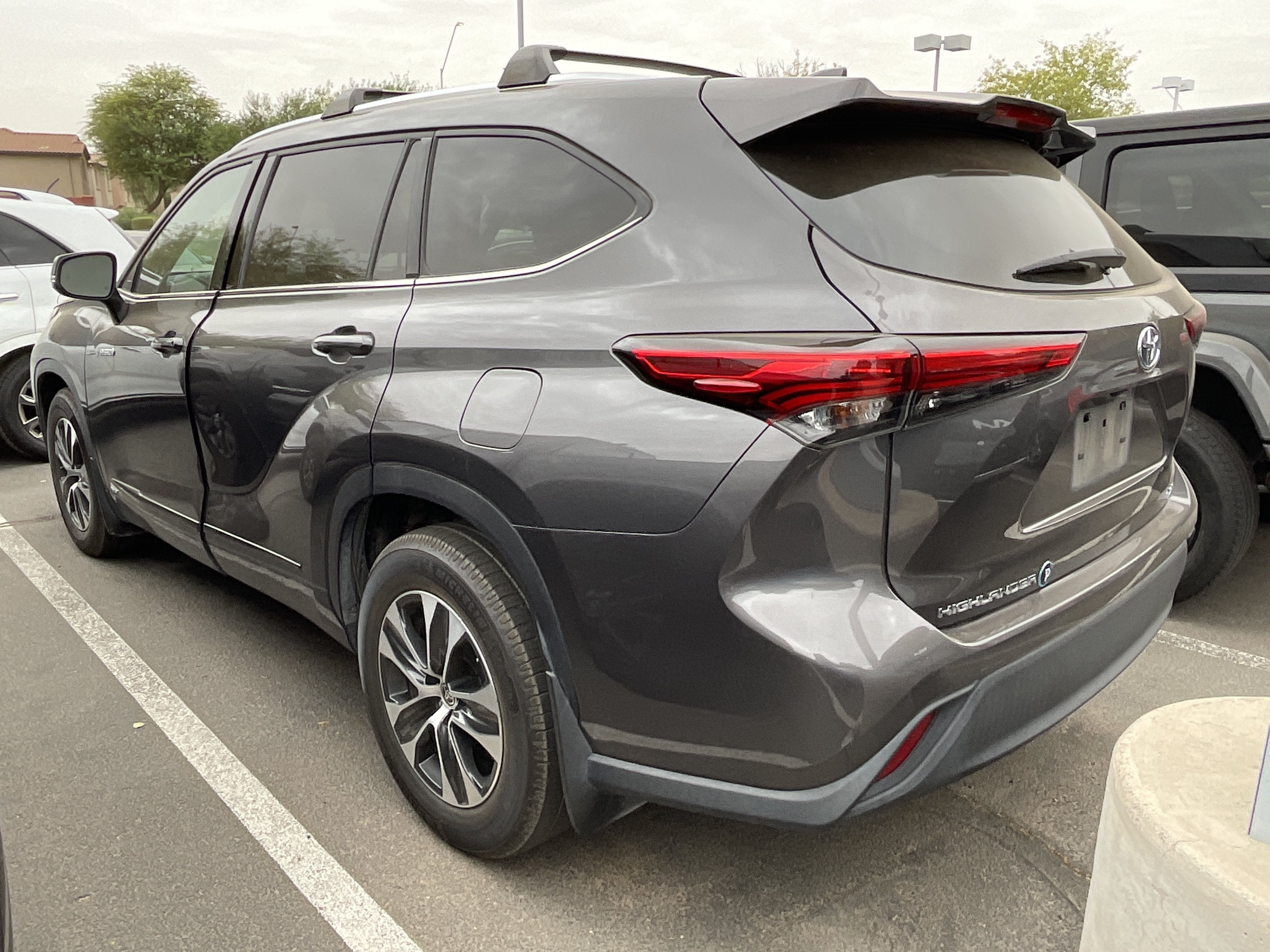 2021 Toyota Highlander Hybrid XLE