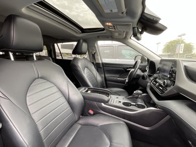 2021 Toyota Highlander Hybrid XLE