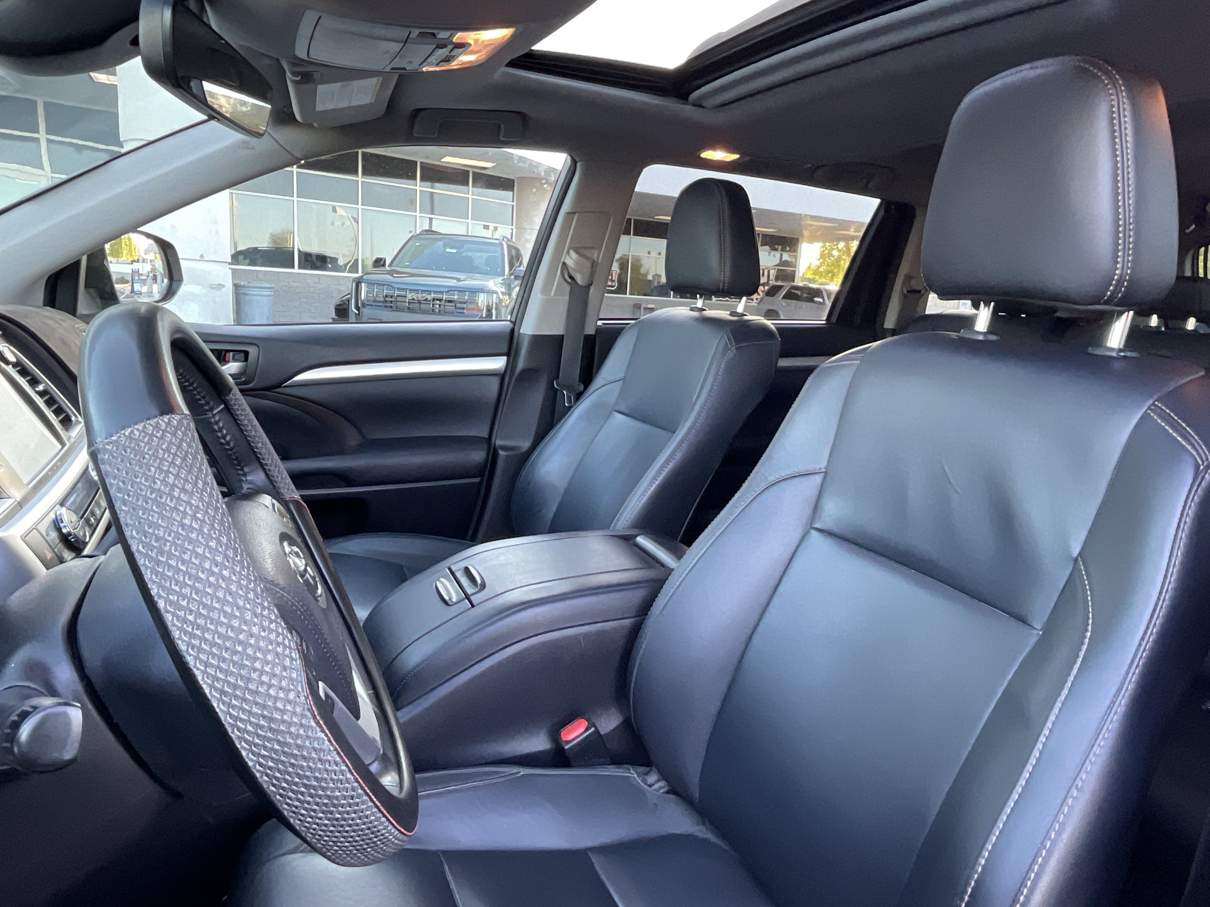 2017 Toyota Highlander XLE**1 OWNER CLN CF**