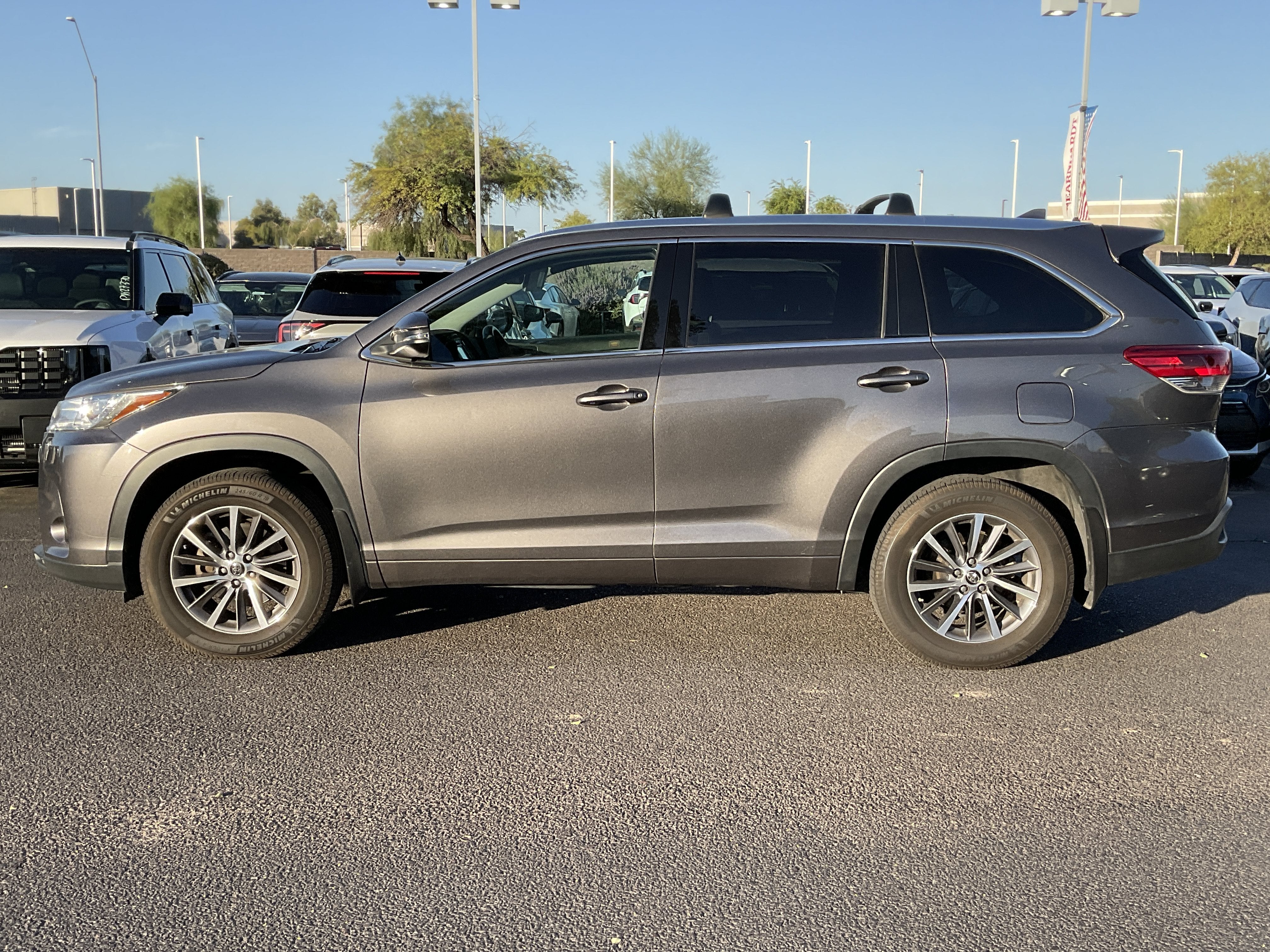 2017 Toyota Highlander XLE**1 OWNER CLN CF**