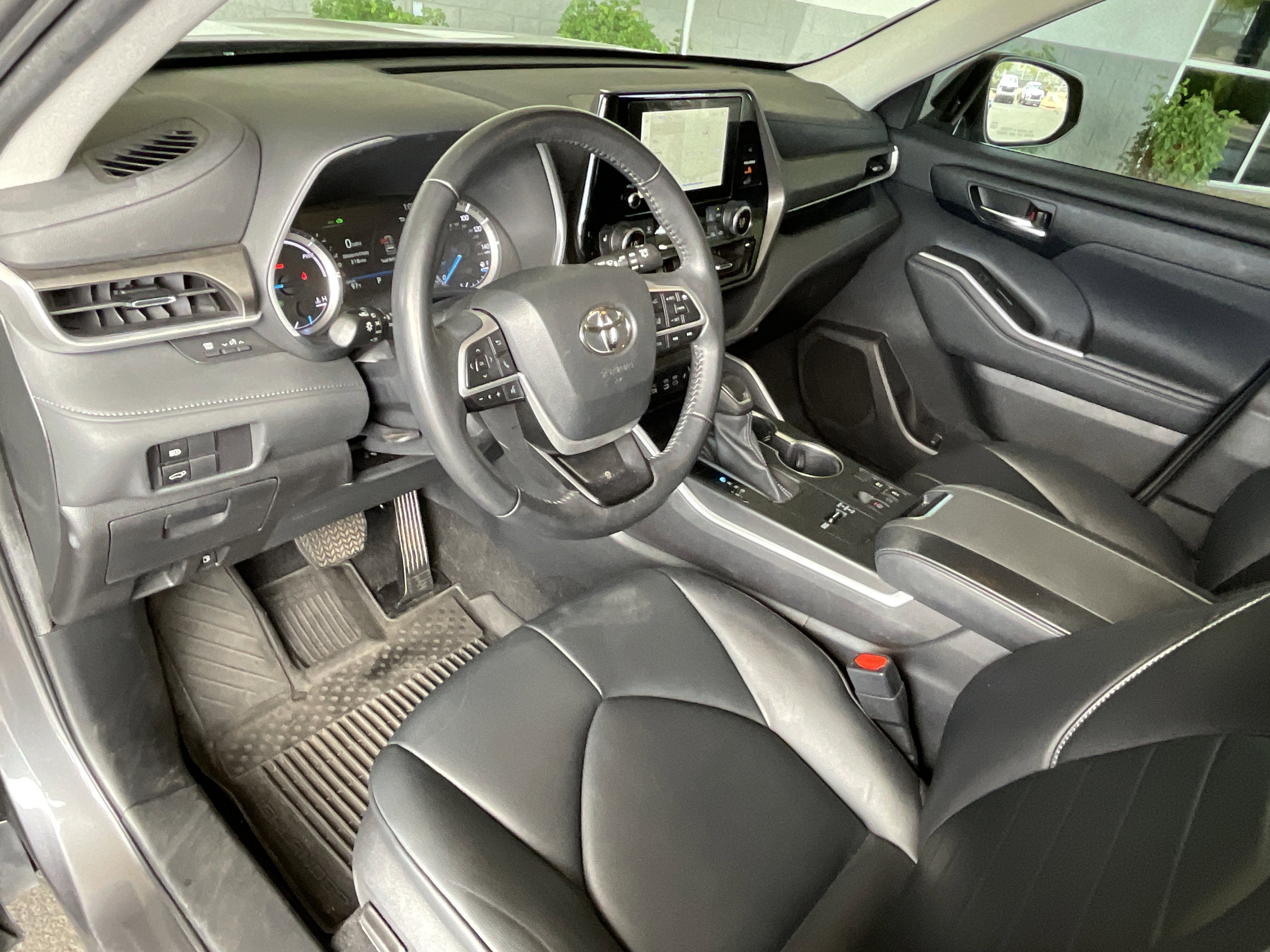2023 Toyota Highlander Hybrid XLE