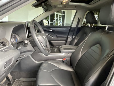 2023 Toyota Highlander Hybrid XLE