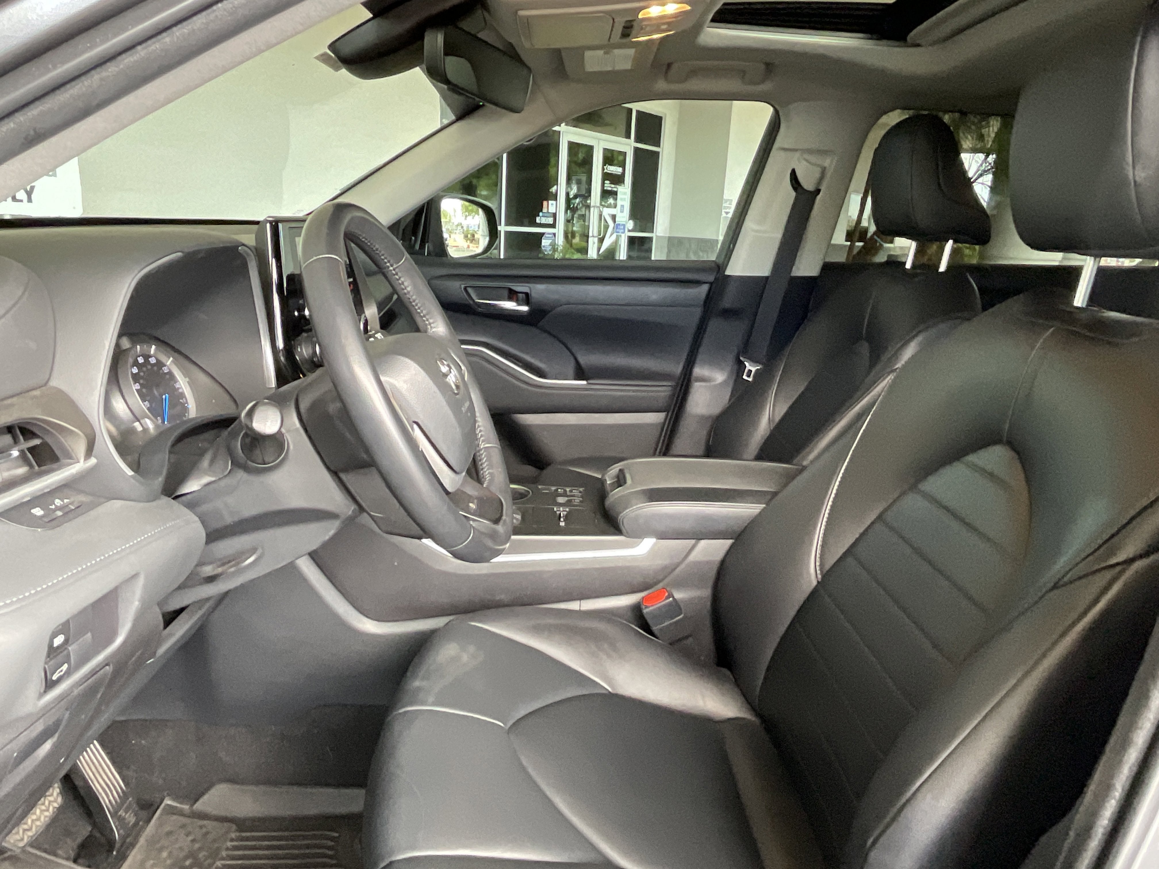 2023 Toyota Highlander Hybrid XLE