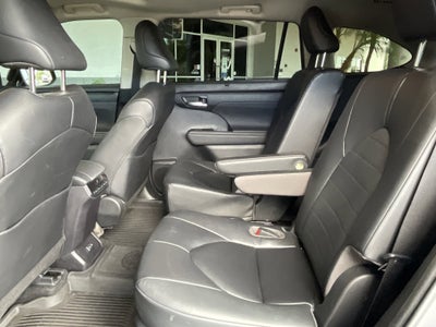 2023 Toyota Highlander Hybrid XLE