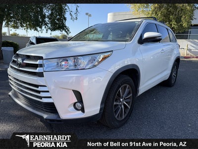 2018 Toyota Highlander SE* LOW MILES/ CLN CARFAX