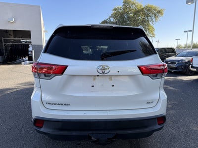 2018 Toyota Highlander SE* LOW MILES/ CLN CARFAX