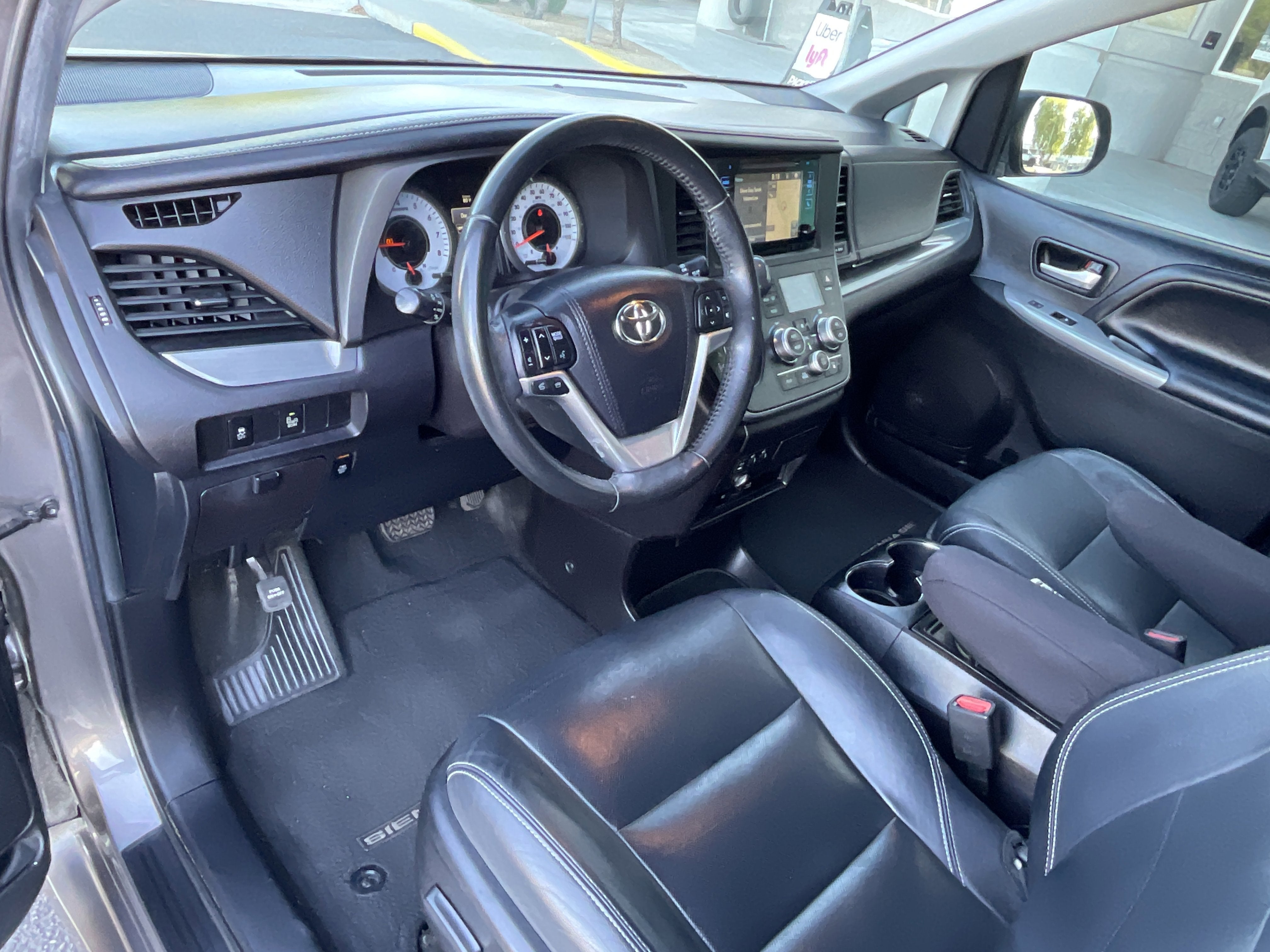 2016 Toyota Sienna SE Premium**1 OWNER CLN CF