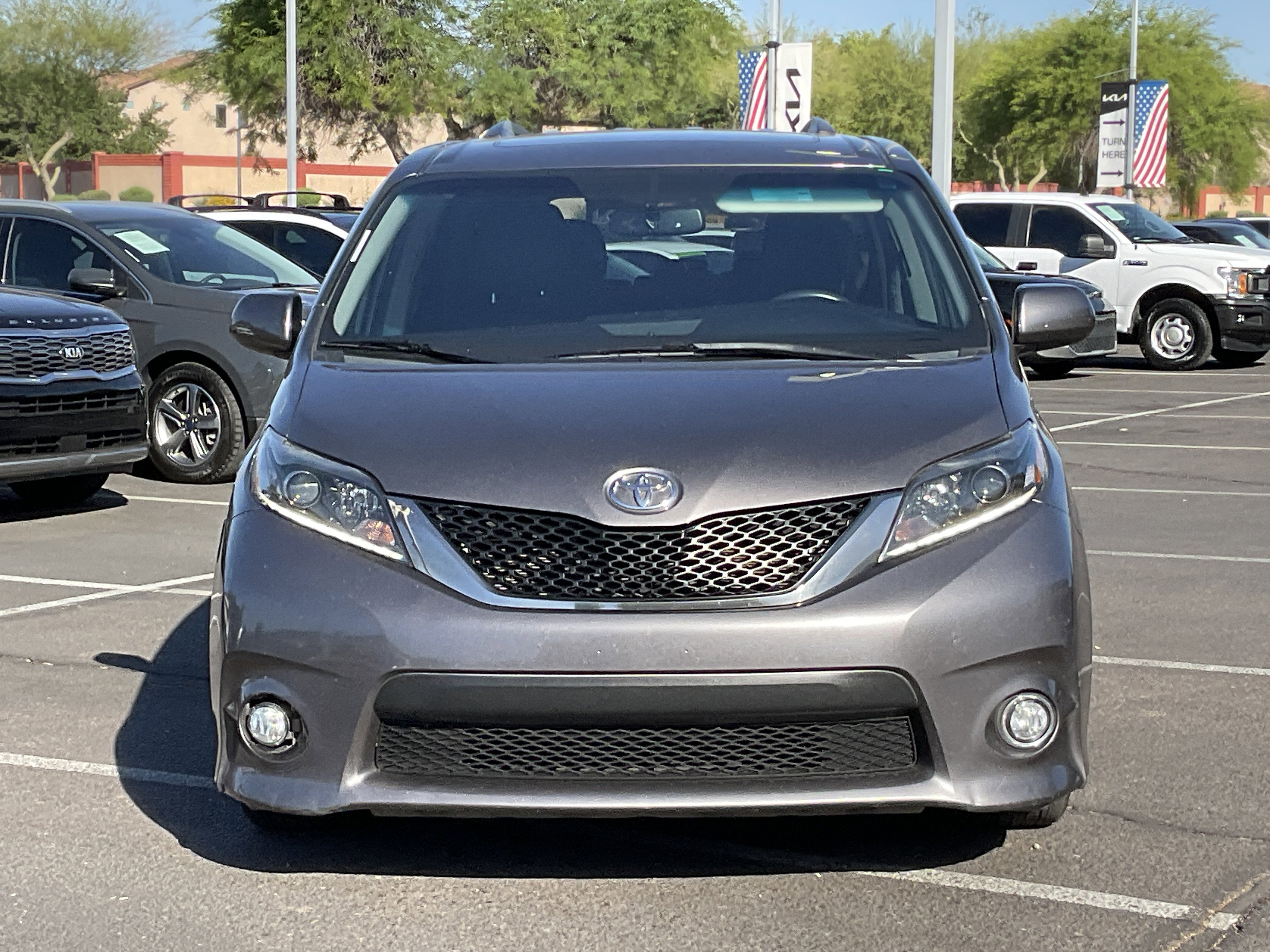 2016 Toyota Sienna SE Premium**1 OWNER CLN CF
