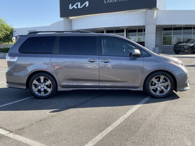 2016 Toyota Sienna SE Premium**1 OWNER CLN CF