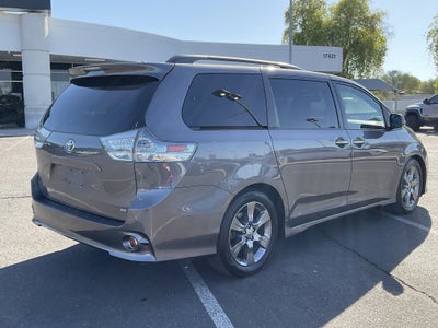2016 Toyota Sienna SE Premium**1 OWNER CLN CF