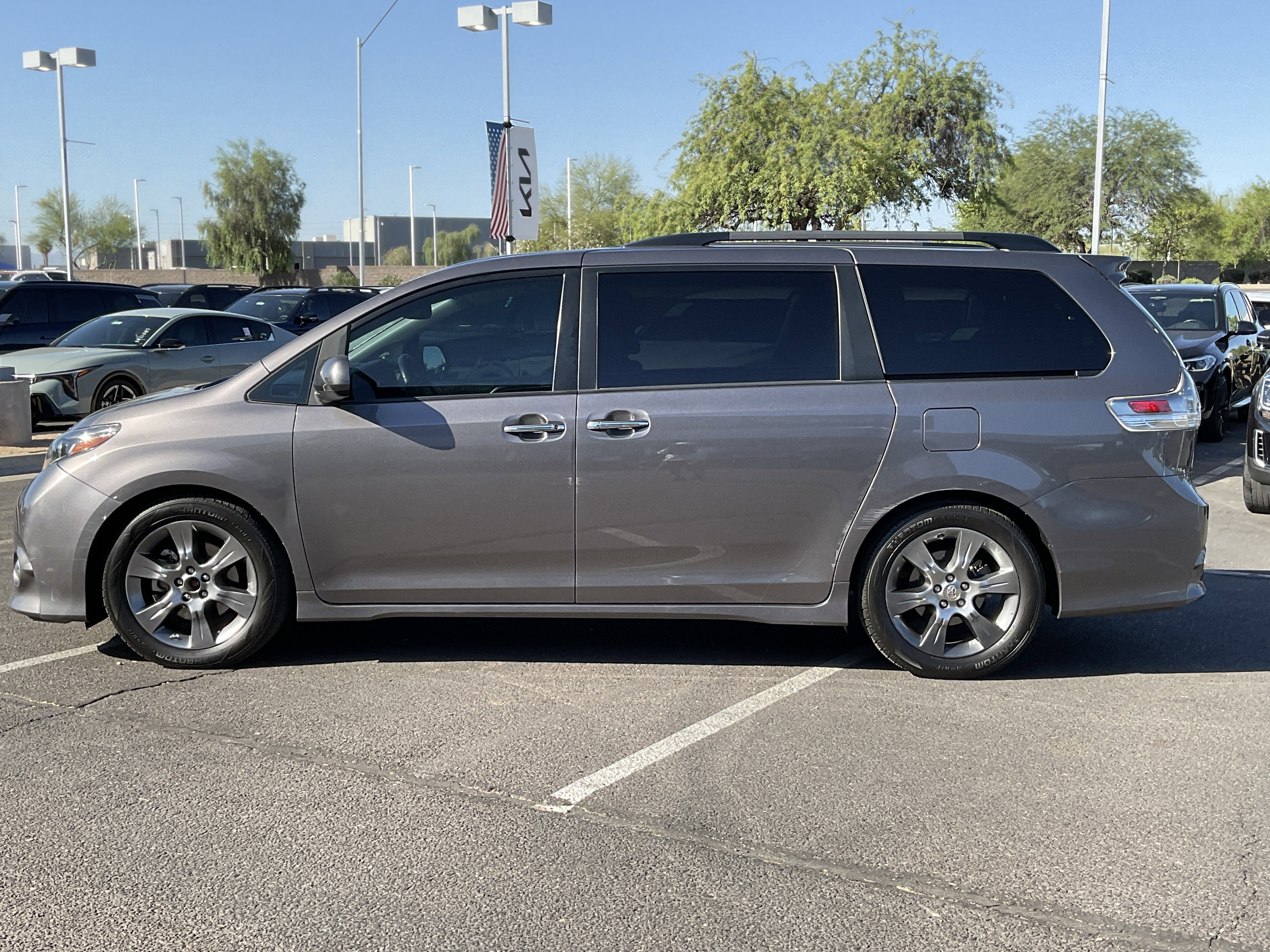 2016 Toyota Sienna SE Premium**1 OWNER CLN CF