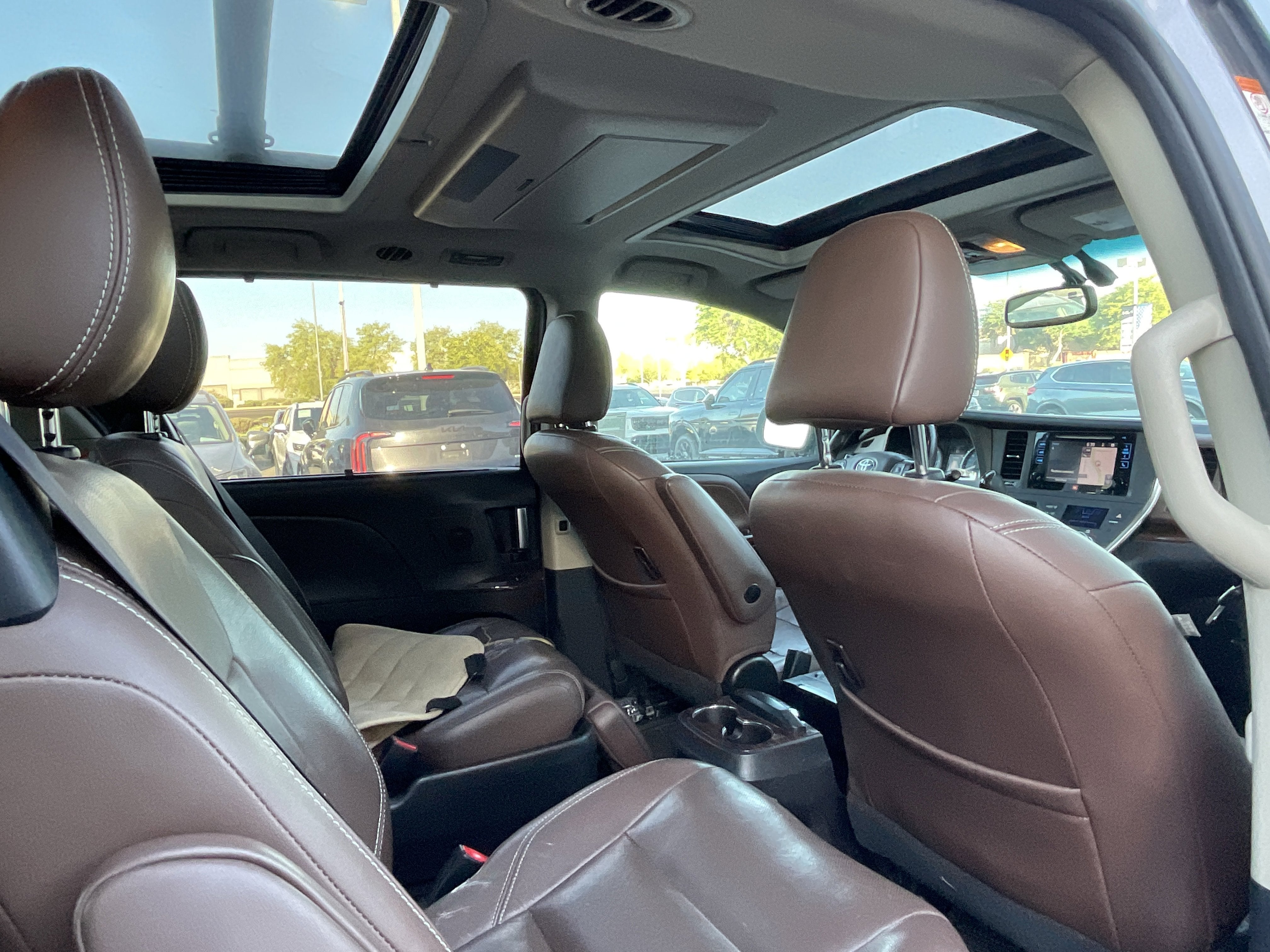 2017 Toyota Sienna Limited Premium* LOW MILES