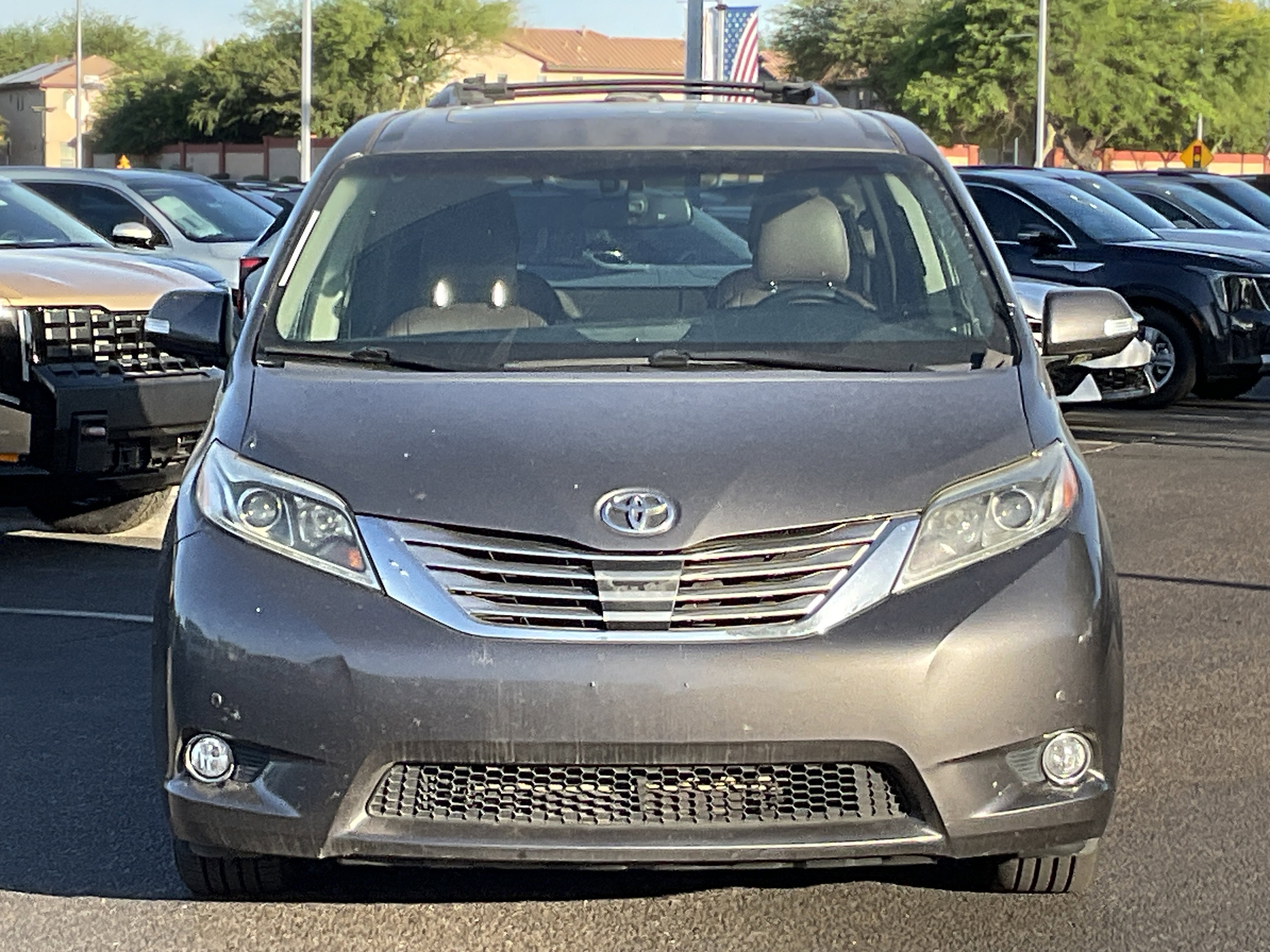 2017 Toyota Sienna Limited Premium* LOW MILES