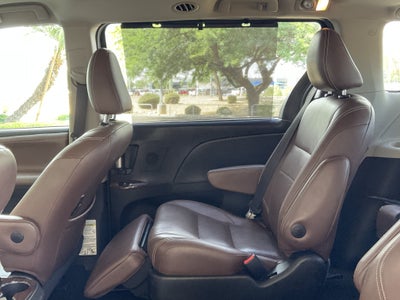 2017 Toyota Sienna Limited Premium* LOW MILES