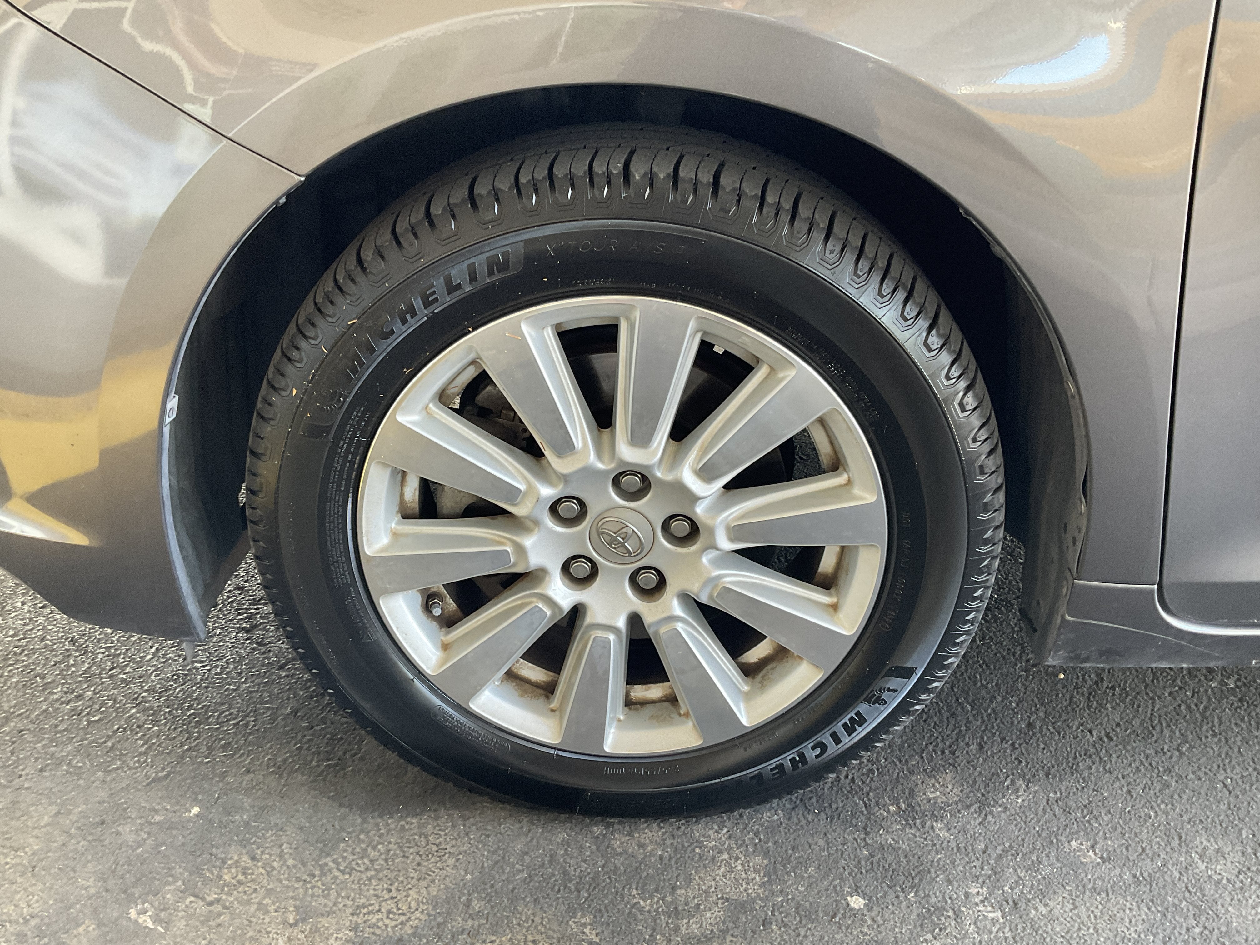 2017 Toyota Sienna Limited Premium* LOW MILES