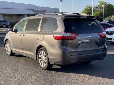 2017 Toyota Sienna Limited Premium* LOW MILES