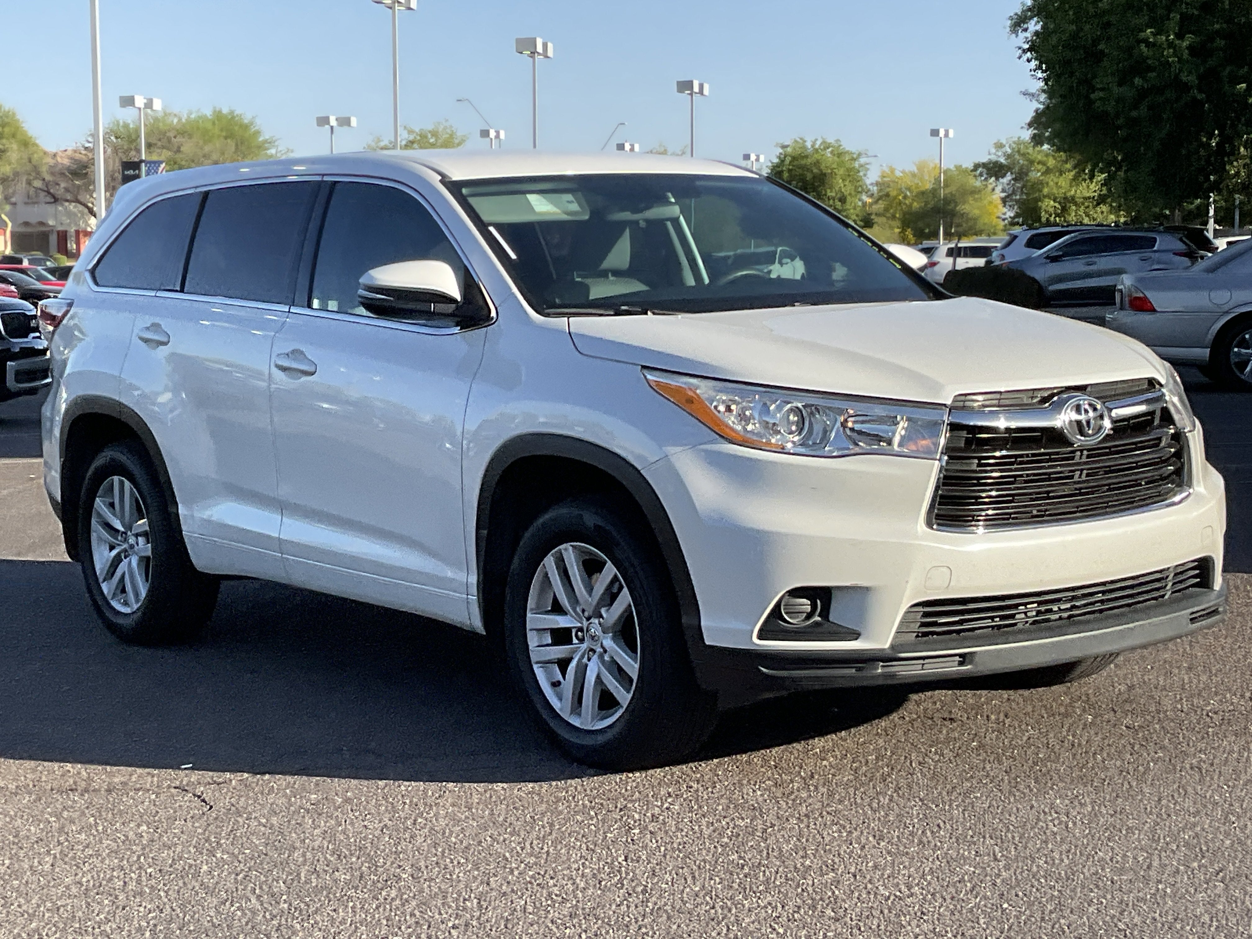 2014 Toyota Highlander LE