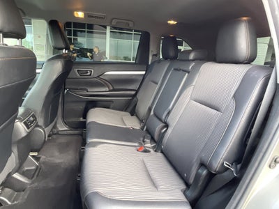 2016 Toyota Highlander LE