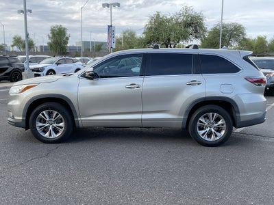 2016 Toyota Highlander LE