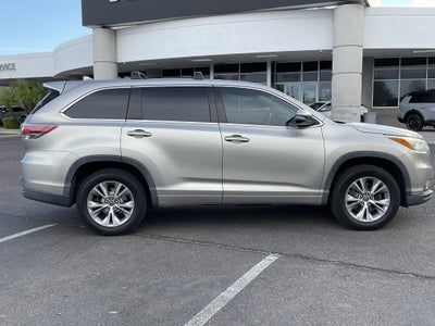 2016 Toyota Highlander LE