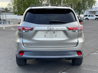 2016 Toyota Highlander LE