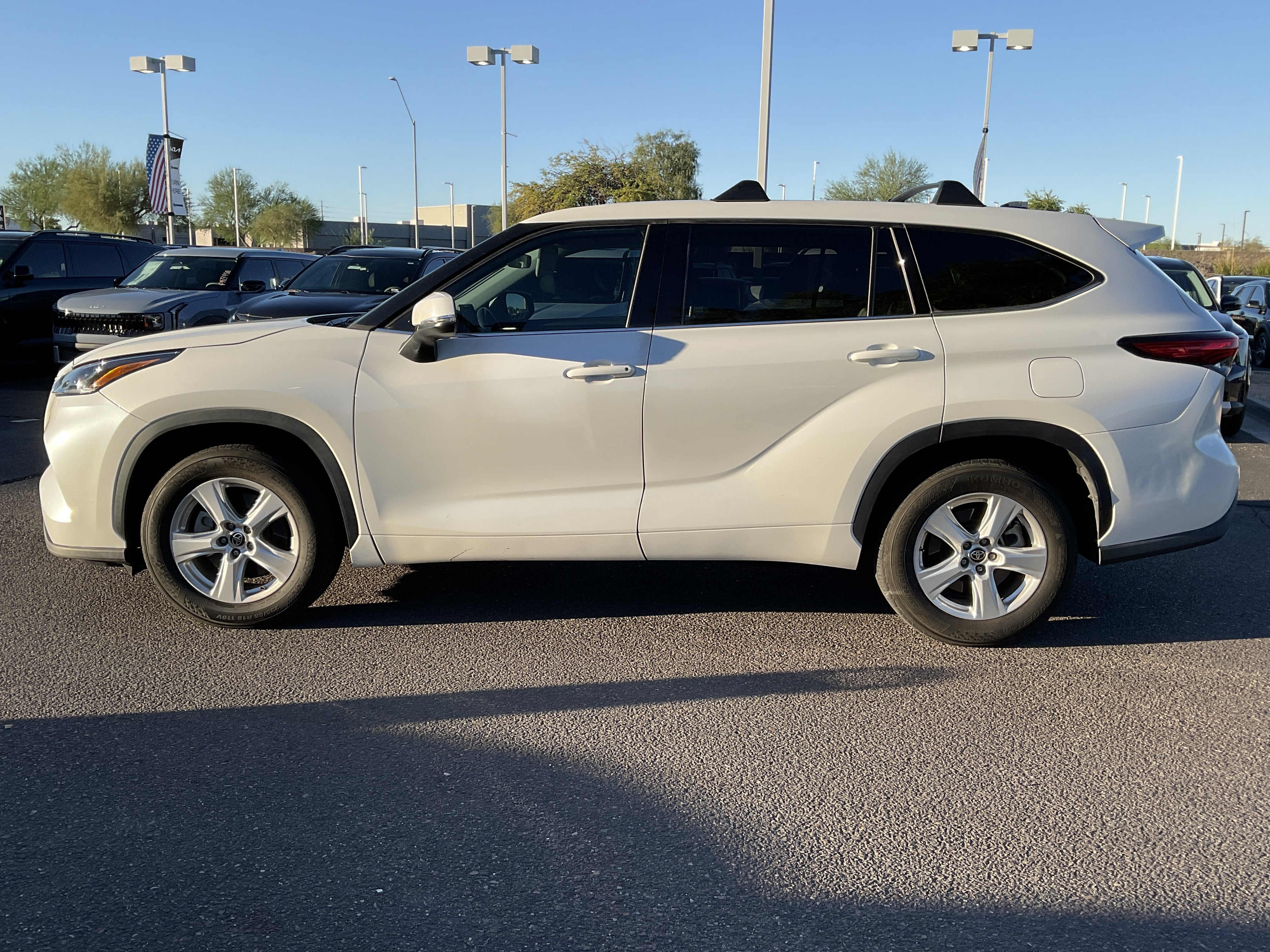 2021 Toyota Highlander LE