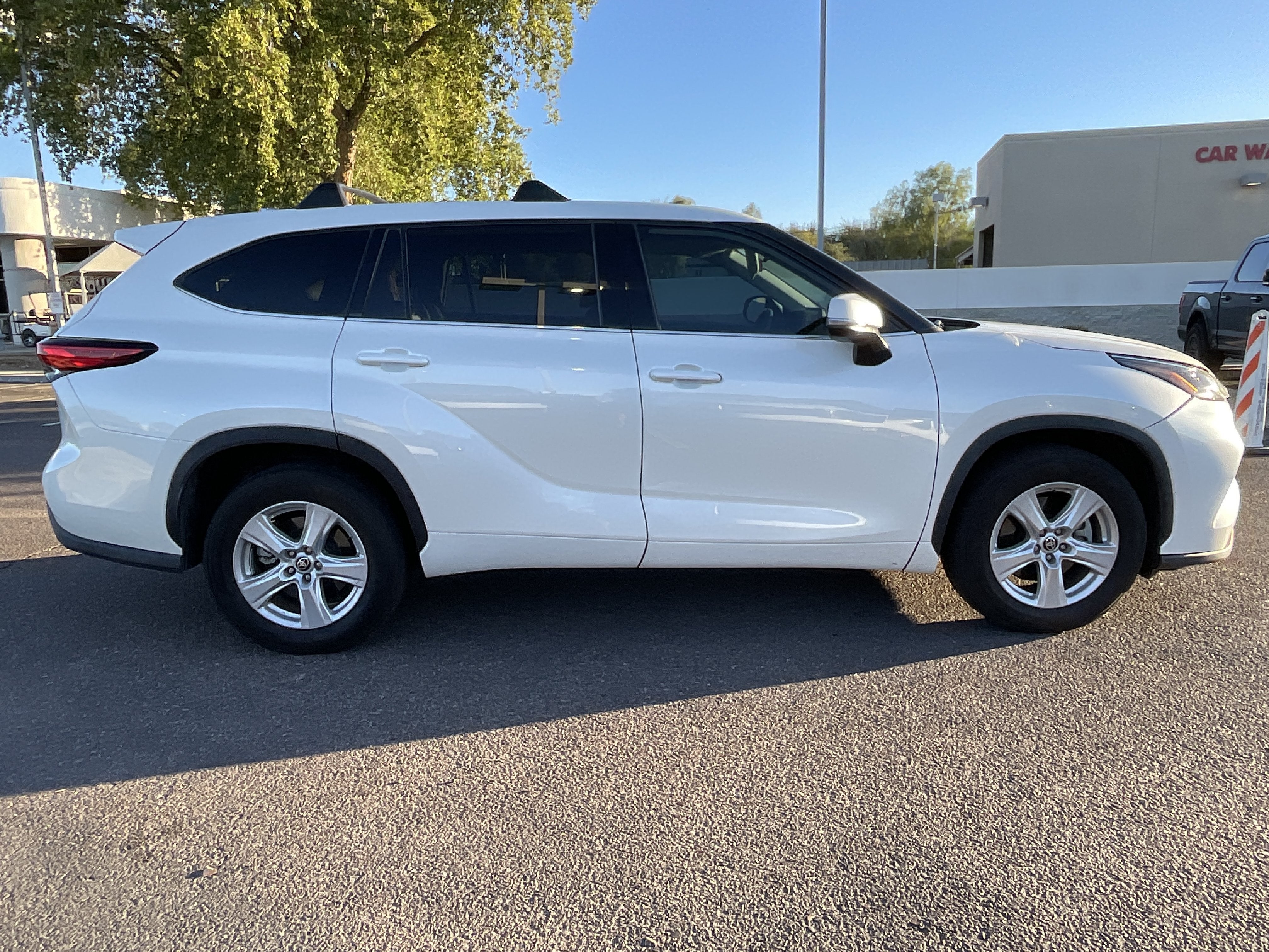 2021 Toyota Highlander LE