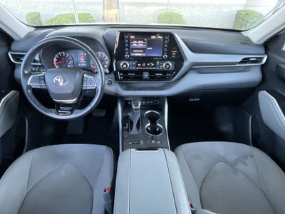 2021 Toyota Highlander LE