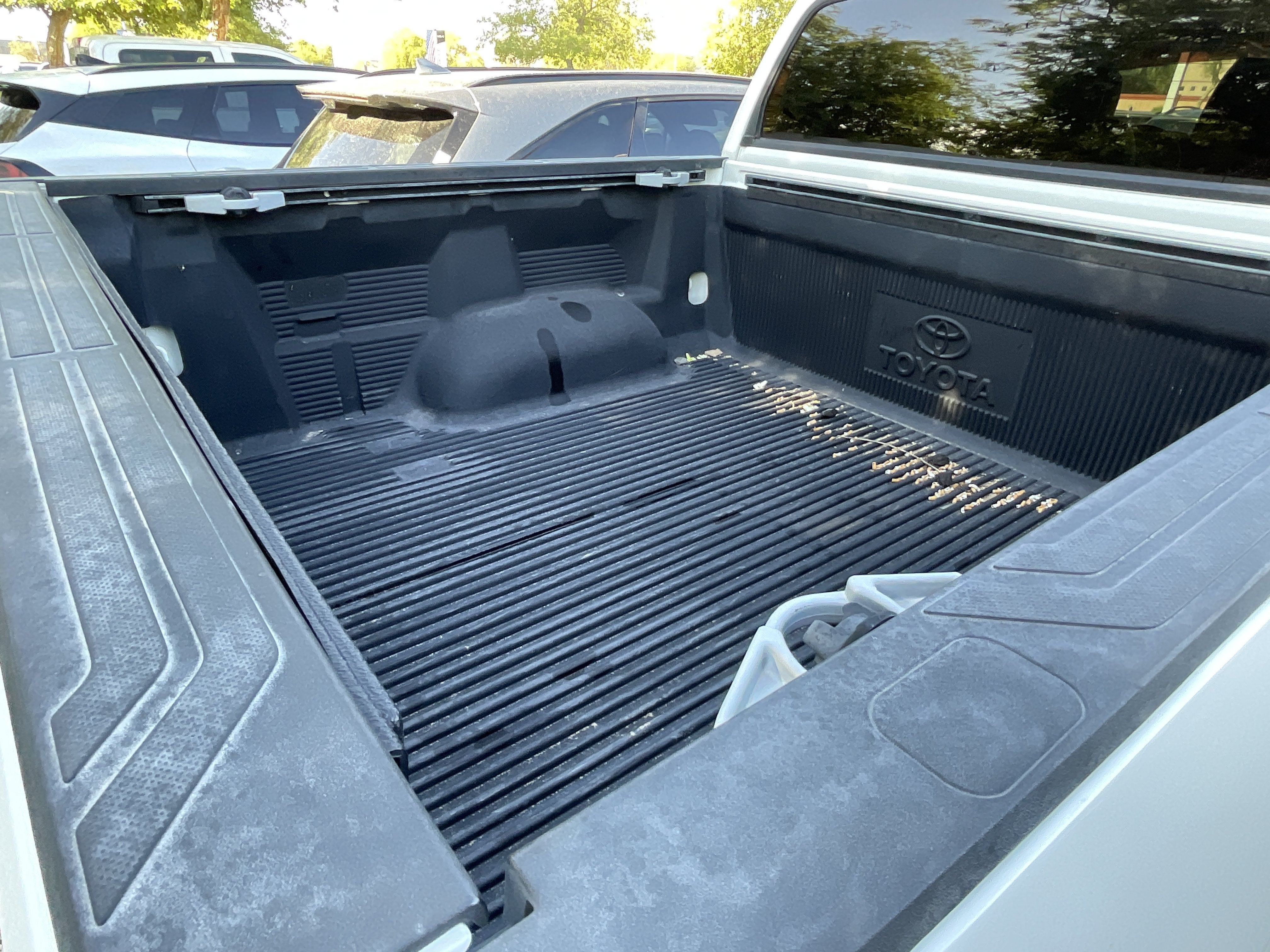 2014 Toyota Tundra 4WD Truck LTD