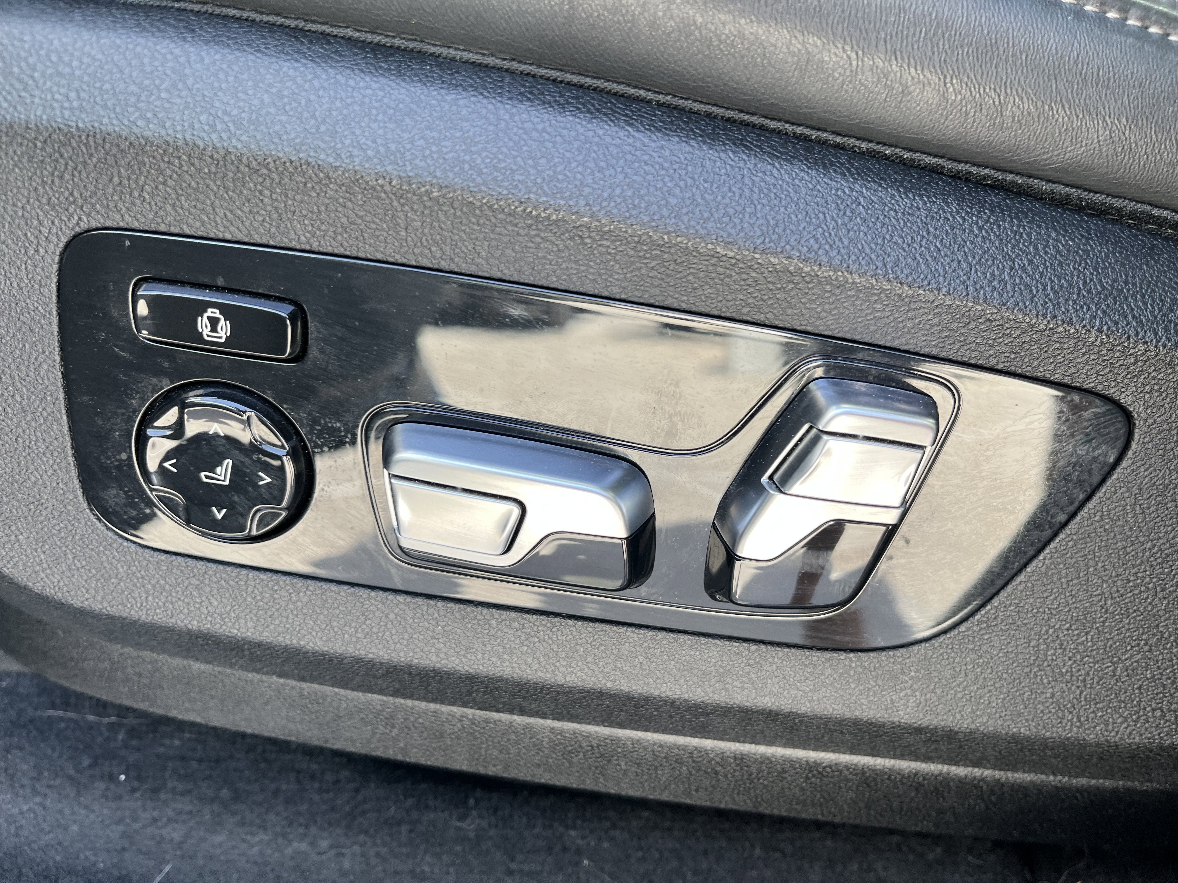 2023 BMW X5 M50i* 1 OWNER/ CLEAN CARFAX