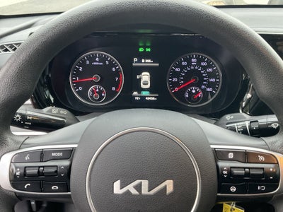 2022 Kia K5 LX