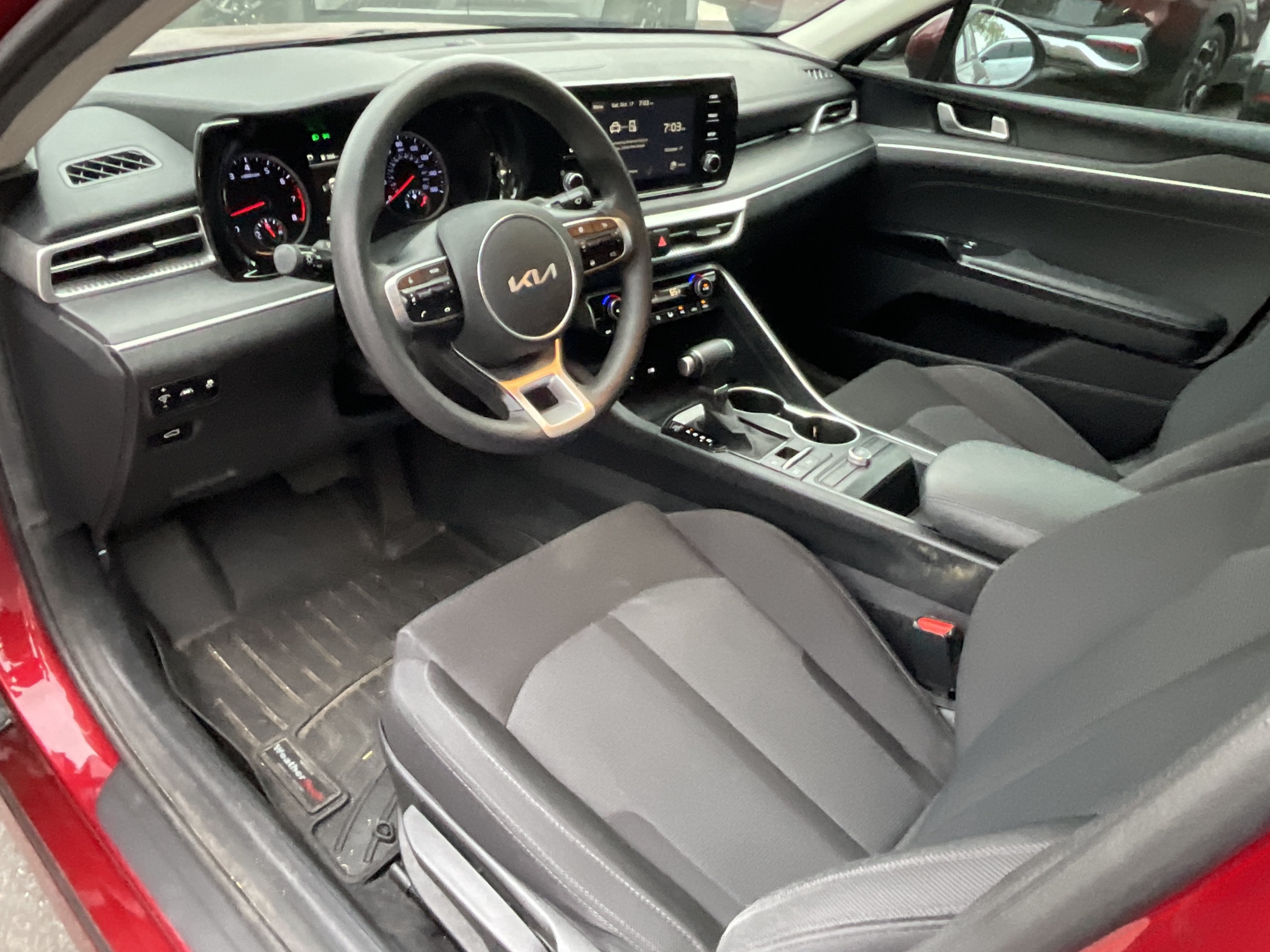2022 Kia K5 LX