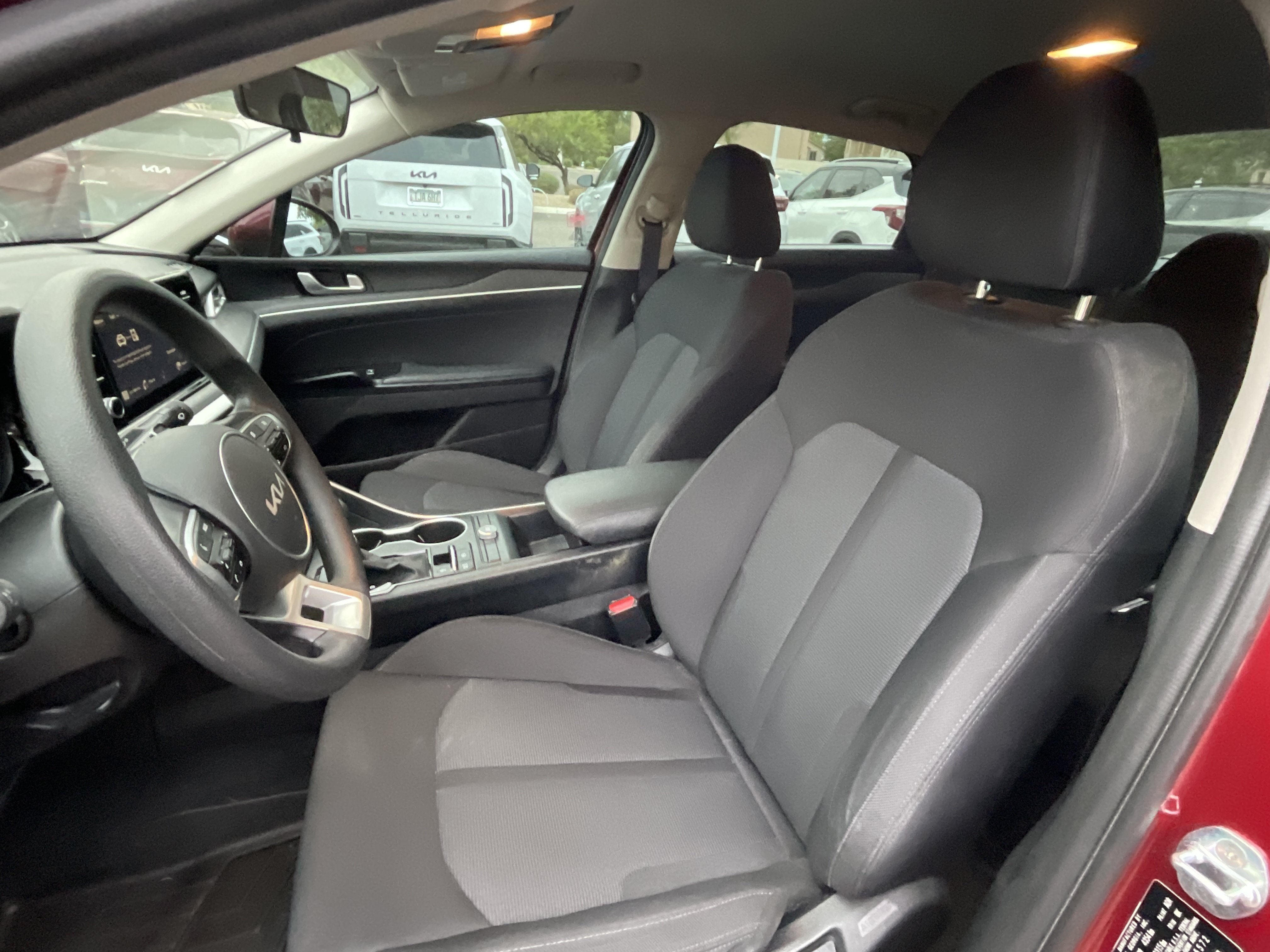 2022 Kia K5 LX