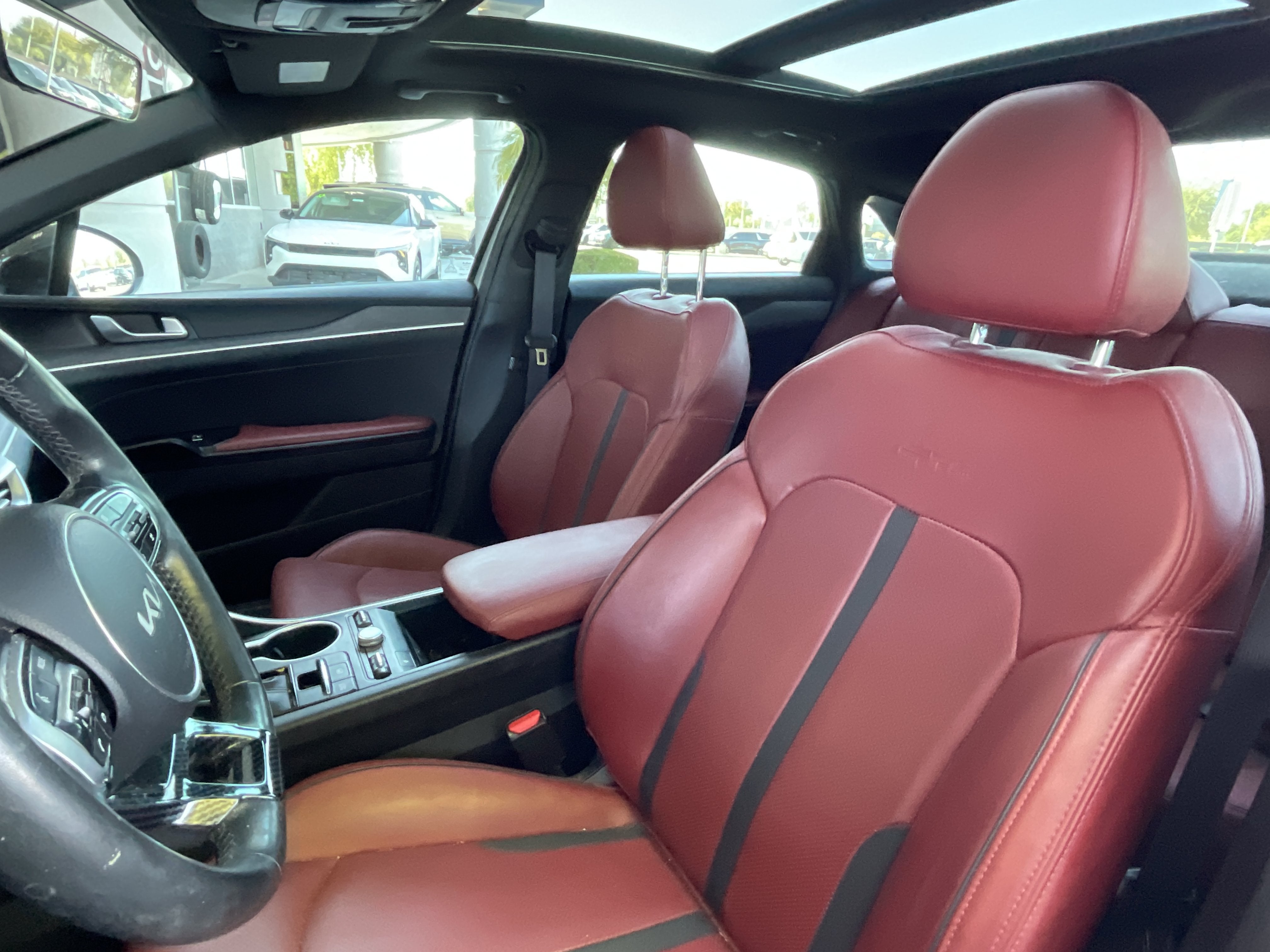 2024 Kia K5 GT-Line**1 OWNER CLN CF**