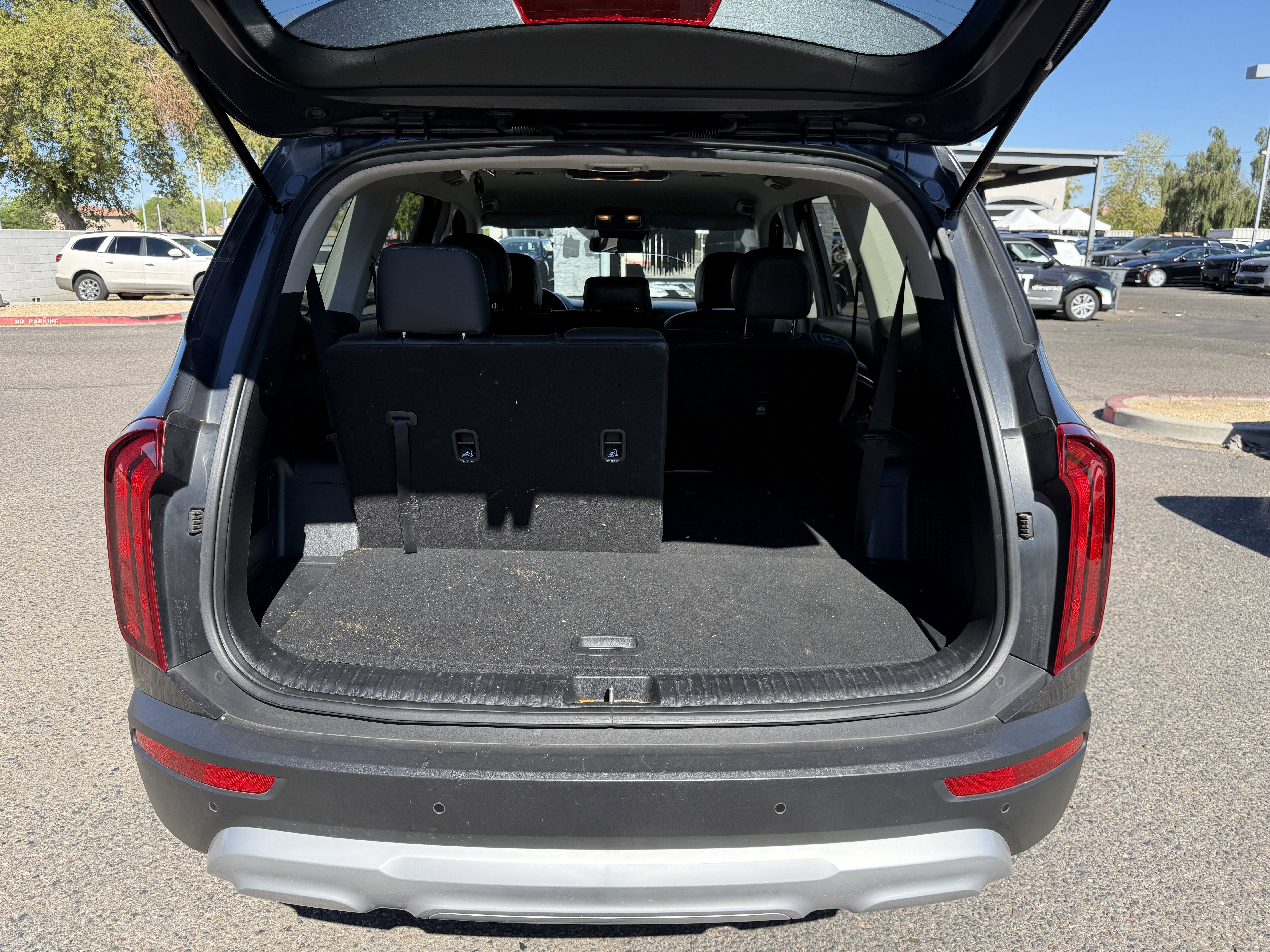 2022 Kia Telluride LX