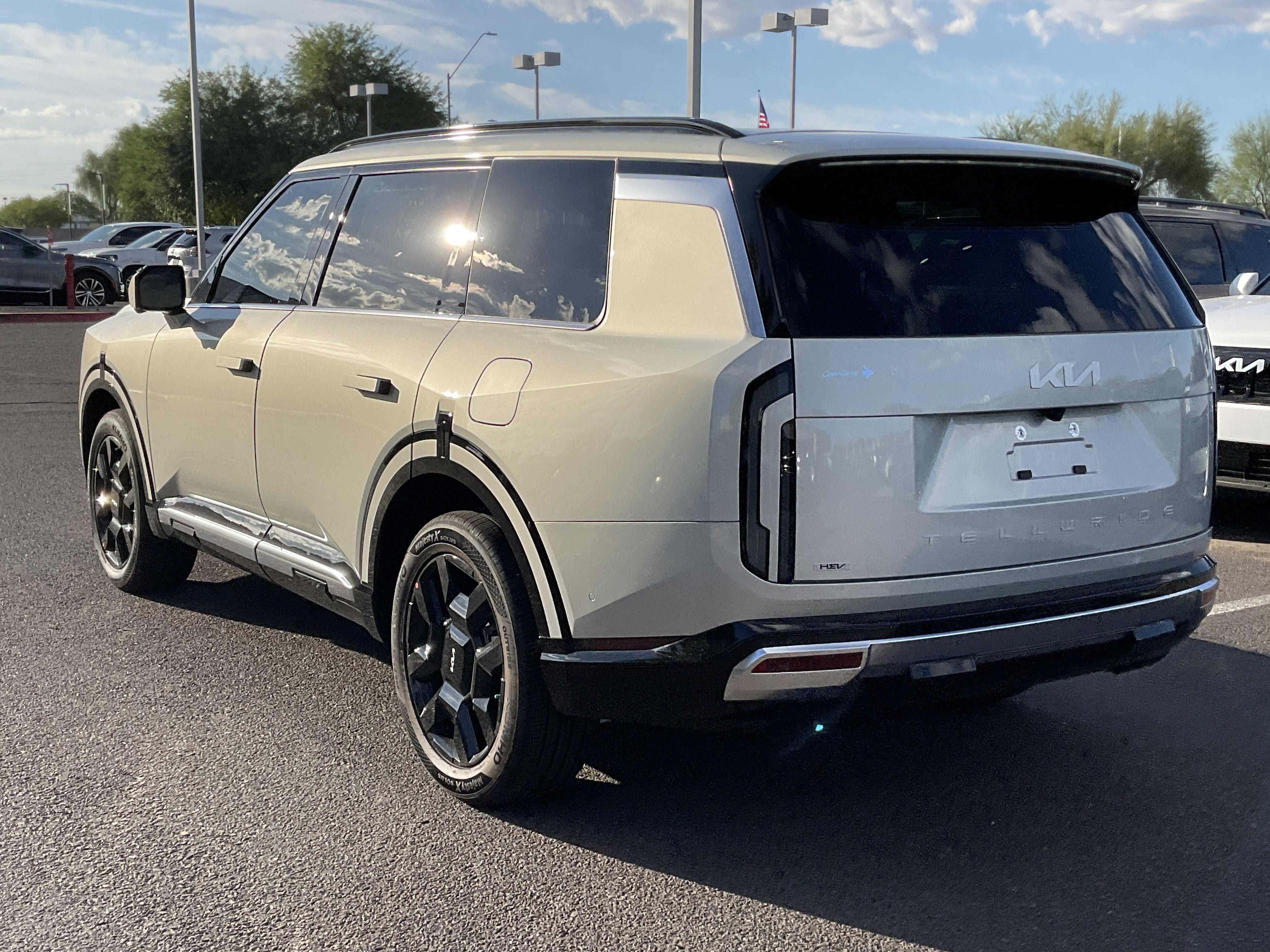 2027 Kia Telluride Hybrid SX