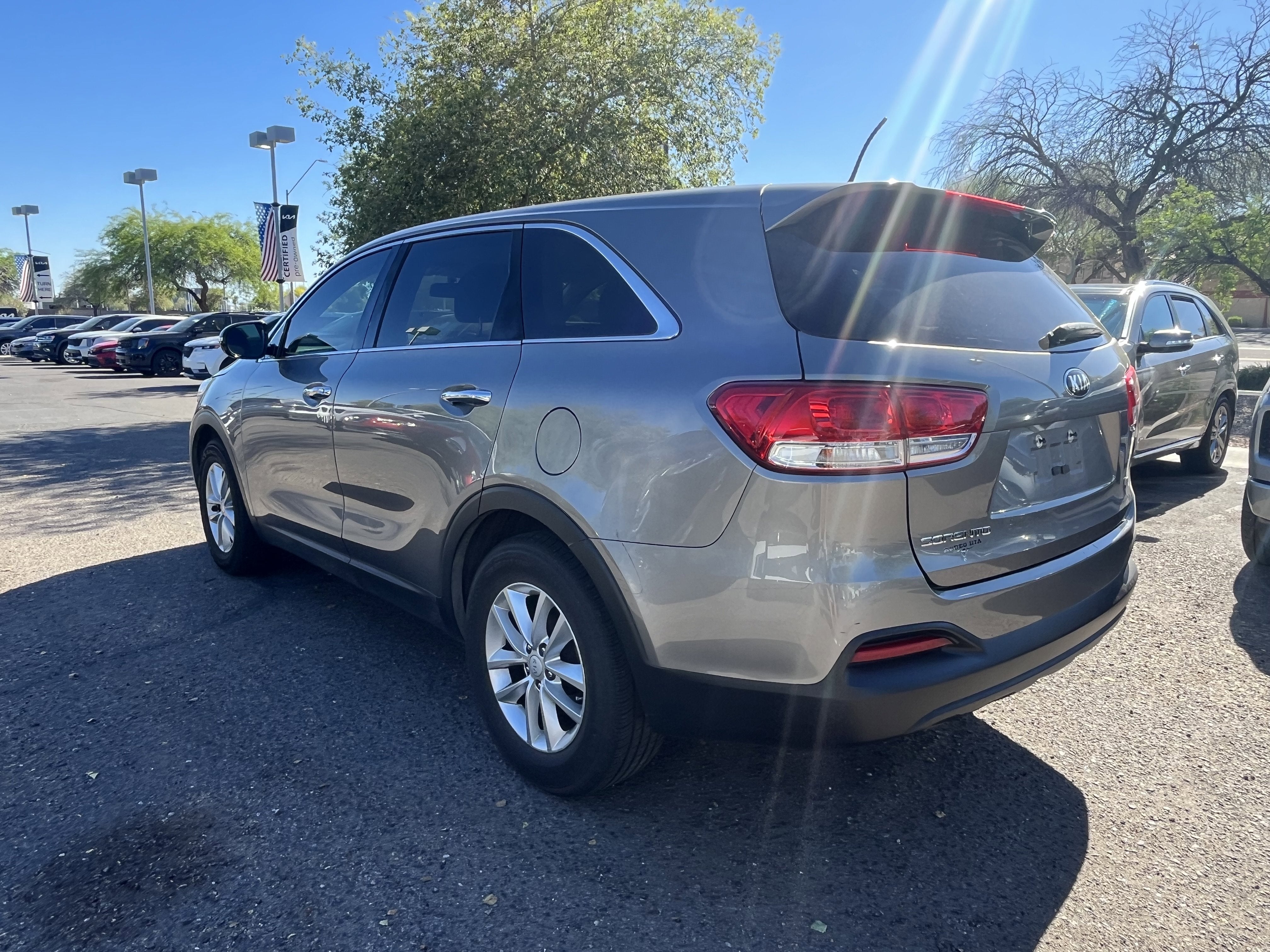 2017 Kia Sorento L