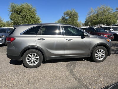 2017 Kia Sorento L