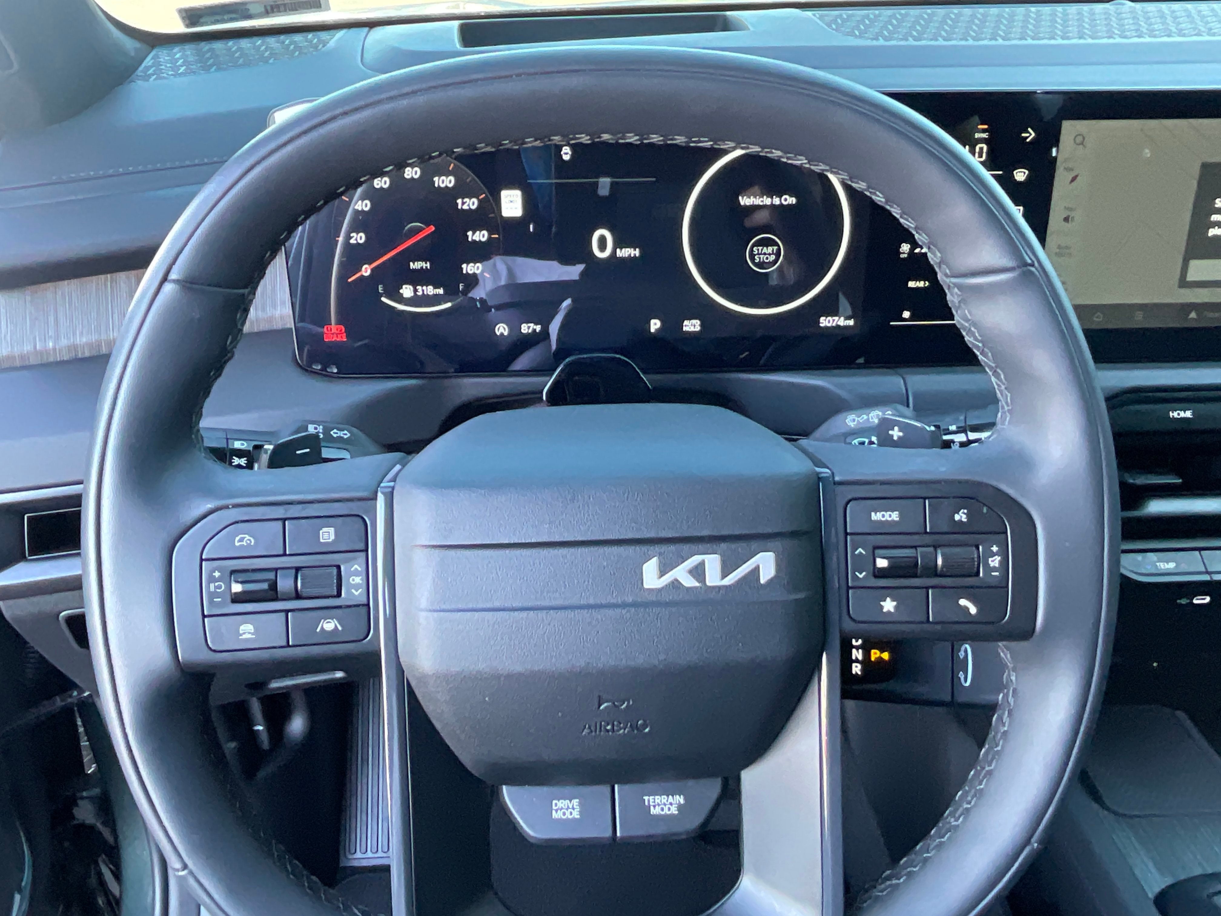 2027 Kia Telluride SX-Prestige**ALMOST NEW